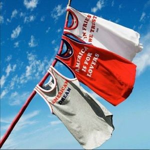 NWT Victoria’s PINK America is For Lovers Tank